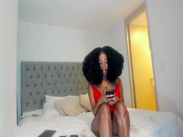 Live sex webcam photo for Afro__Goddess #253329630