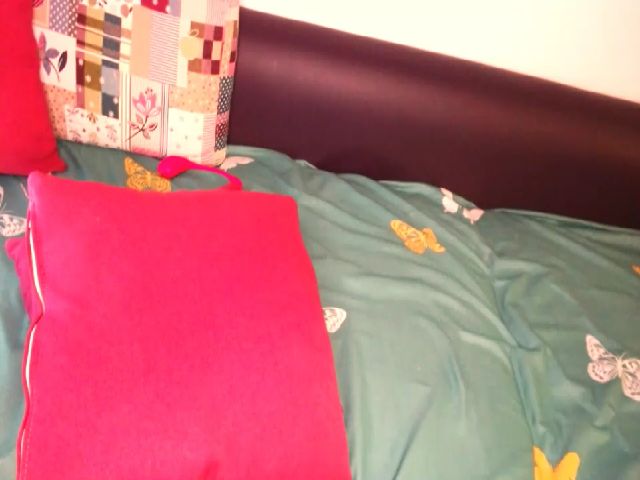 Live sex webcam photo for evellyn_eve #257113603