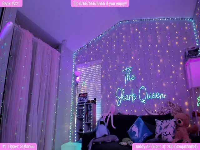 Live sex webcam photo for TheSharkQueen #252346469