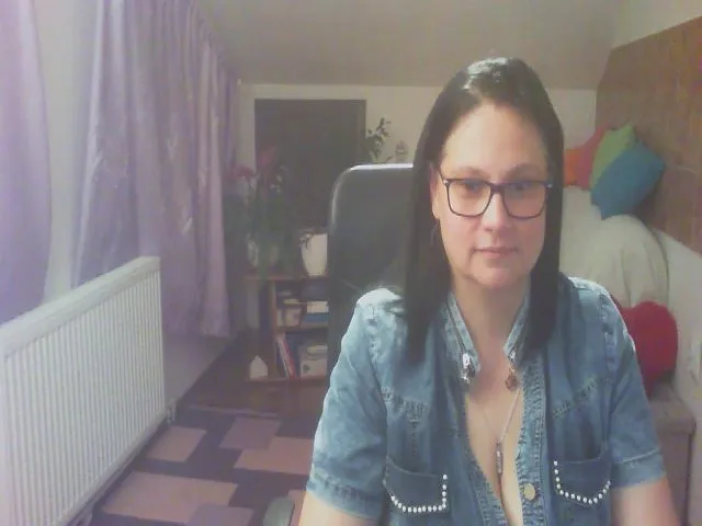 Live sex webcam photo for boosty4you #260240457