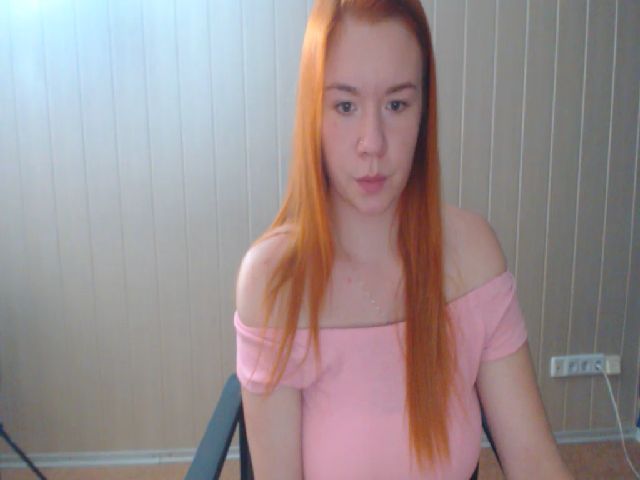 Live sex webcam photo for JiMiola #258089783