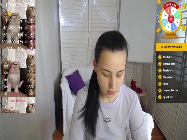 Live sex webcam photo for StayWild21 #261864014