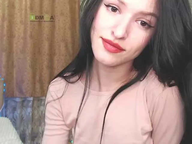Live sex webcam photo for 69Helena69 #241093601
