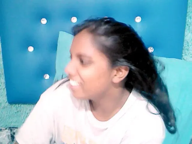Live sex webcam photo for Indianpride #258269633