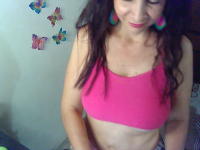 Live sex webcam photo for Milfsexy_ #254762844