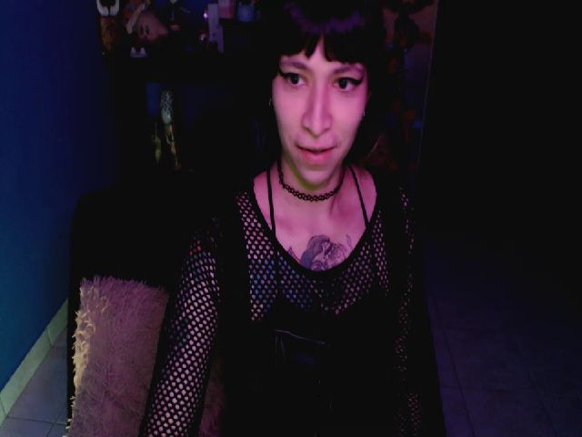 Live sex webcam photo for umaru_michae #254058909