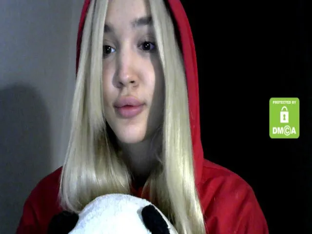 Live sex webcam photo for MyyDream #260118958