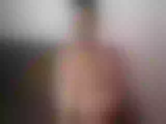 Live sex webcam photo for OnlyLou #260690089