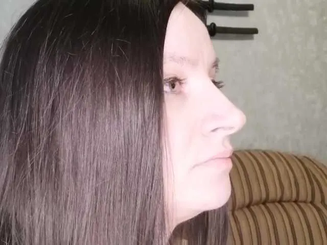 Live sex webcam photo for DianaVishenka #240975872