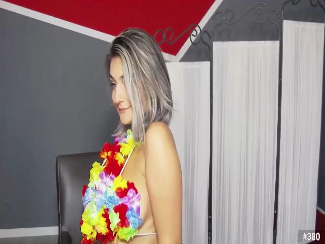 Live sex webcam photo for SecretAmber #260077734