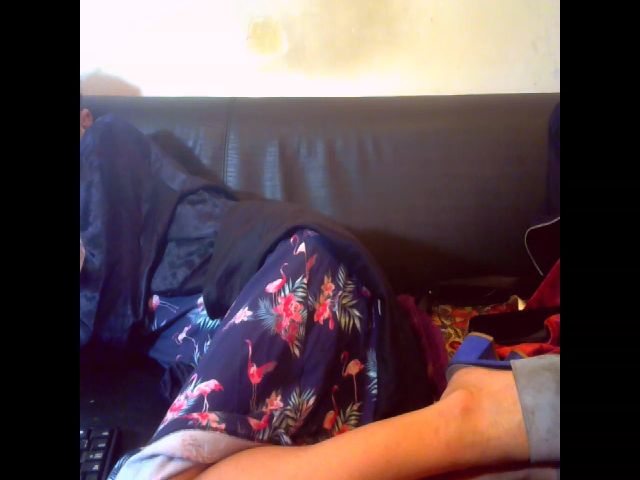 Live sex webcam photo for Sexygeny #258399338