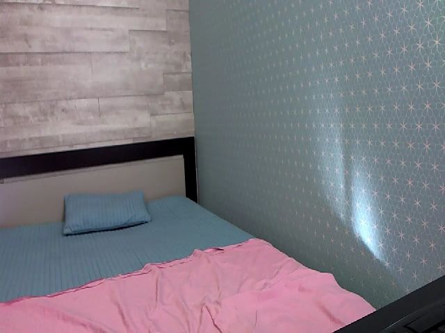 Live sex webcam photo for HugeBoobsErin #259081251