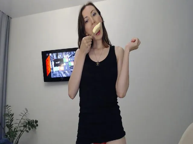 Live sex webcam photo for AnnaGood #260223252