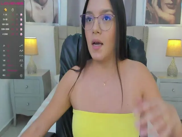 Live sex webcam photo for Sweet_ari #252545669