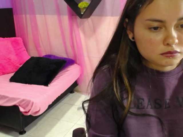 Live sex webcam photo for heilymiller #241219072