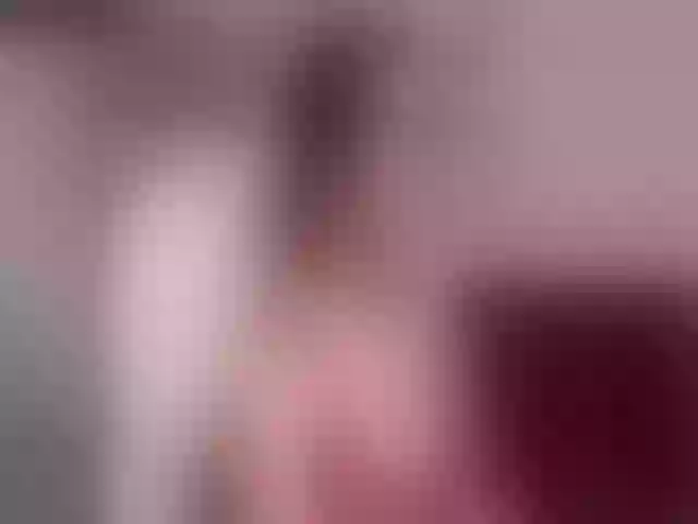 Live sex webcam photo for Sun_kissed1 #264713520