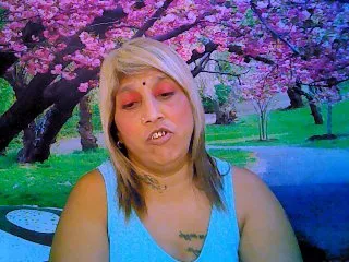 Live sex webcam photo for indianroxy #287932983