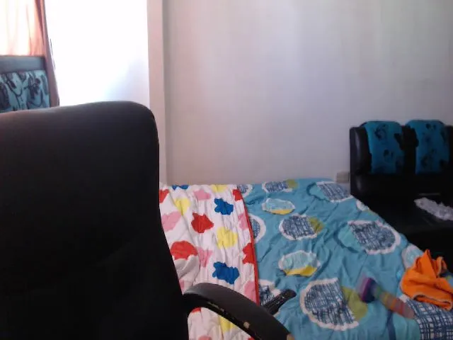 Live sex webcam photo for Gaby_blue #255739148