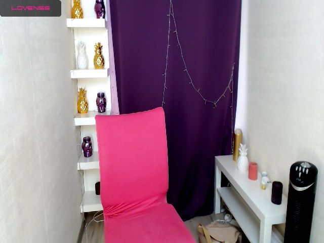 Live sex webcam photo for XJG99 #264139349