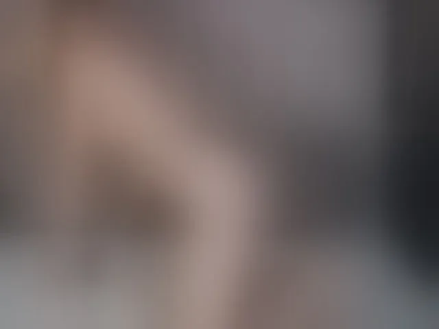 Live sex webcam photo for JuliaJuliette #264179121