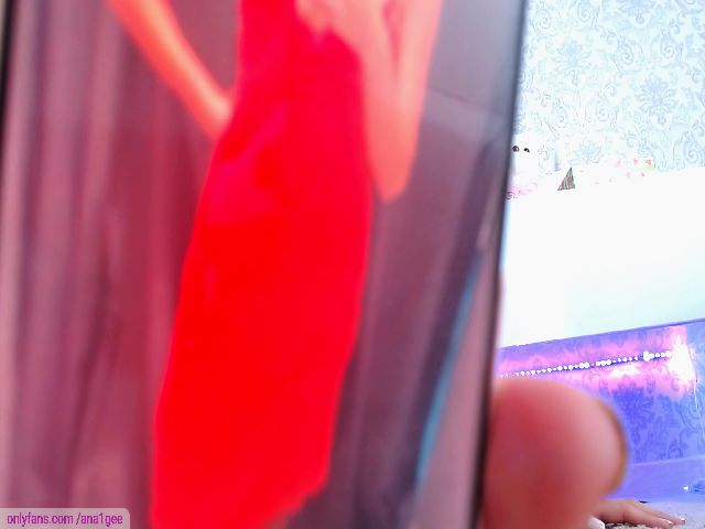 Live sex webcam photo for AnaGee #262824412