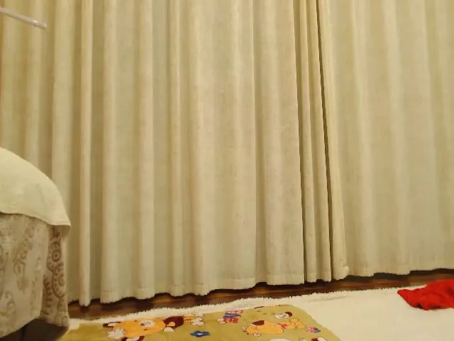 Live sex webcam photo for MsLily #287849006