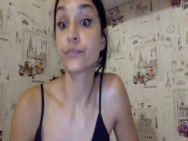 Live sex webcam photo for JolyBoss #258255248