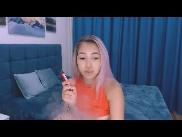 Live sex webcam photo for ArinaTigress #259139103