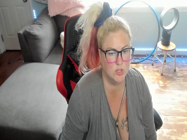 Live sex webcam photo for Janrubygirl #255729474