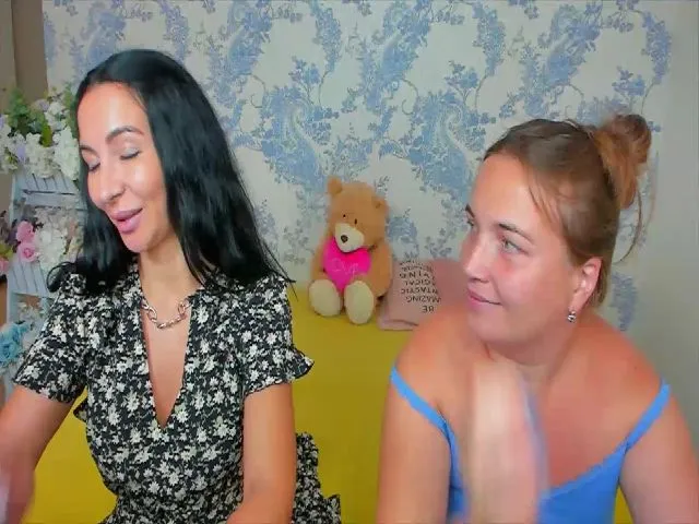 Live sex webcam photo for NikaRysa #260426142