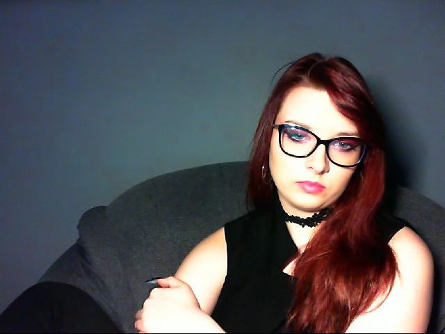 Live sex webcam photo for VirginLuna18 #260830166