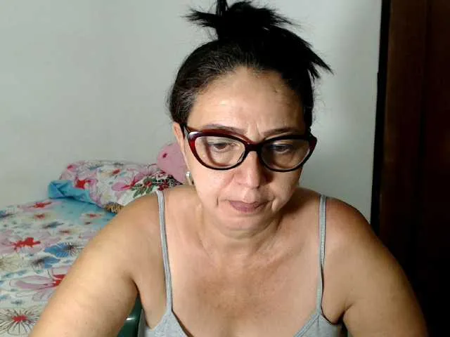 Live sex webcam photo for sweetthelmax #244589276