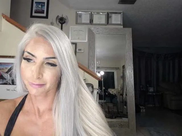 Live sex webcam photo for adrianna_fox #287953162