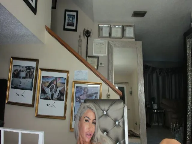 Live sex webcam photo for ADRIANA_FOX #262437173