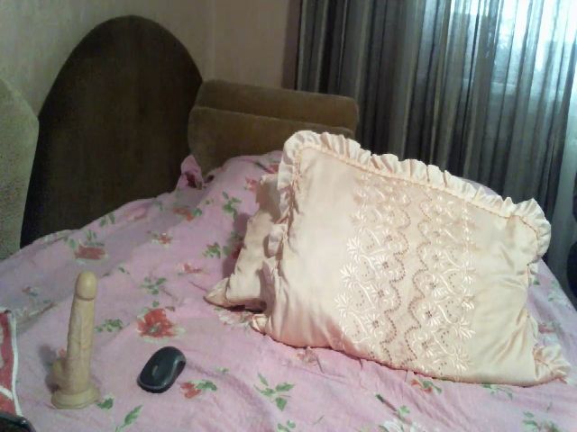 Live sex webcam photo for Zaraicy55 #254014536