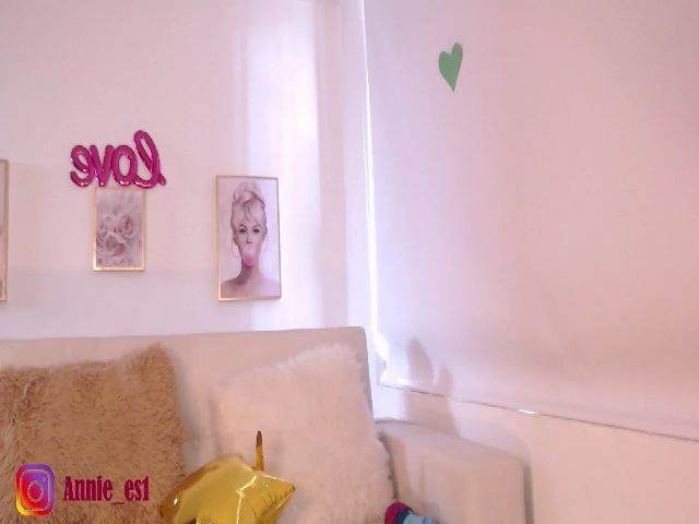 Live sex webcam photo for Annie_es #253098503