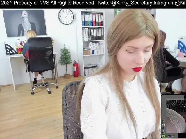 Live sex webcam photo for KinkyOffice #241169767