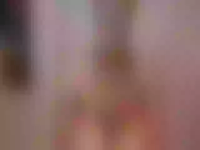 Live sex webcam photo for Africanbusty #261618135