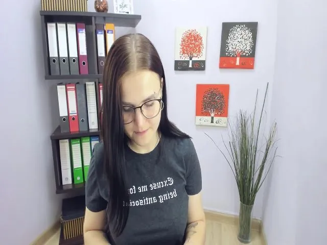 Live sex webcam photo for EvaMild #252989633