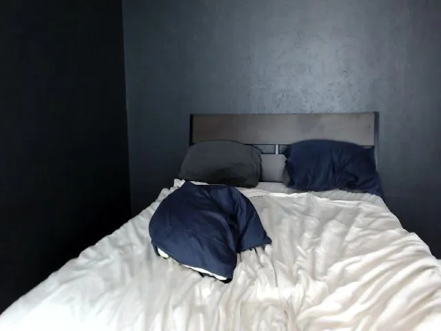 Live sex webcam photo for Lil_blueberry #252965476