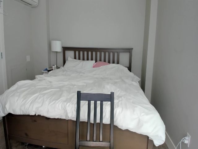 Live sex webcam photo for Kymmmy #287857388