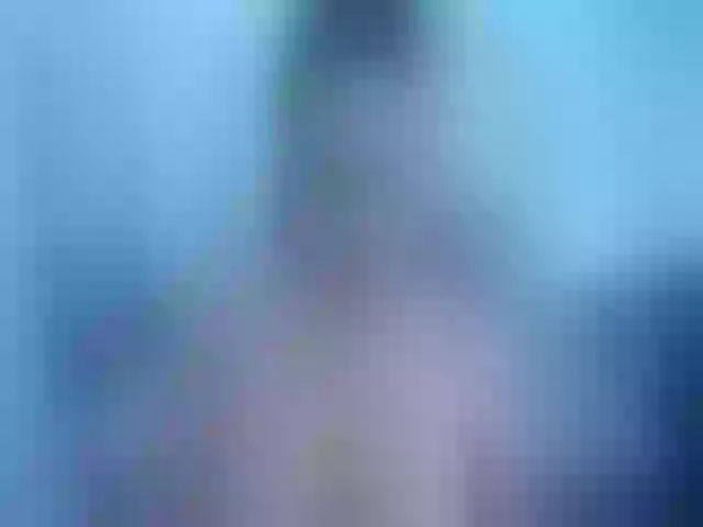 Live sex webcam photo for MackenzieJoe #253135381