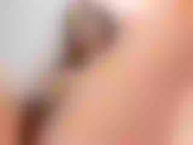 Live sex webcam photo for SarahSahara2 #240898983