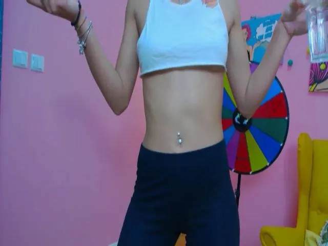 Live sex webcam photo for CuteKara #255081570
