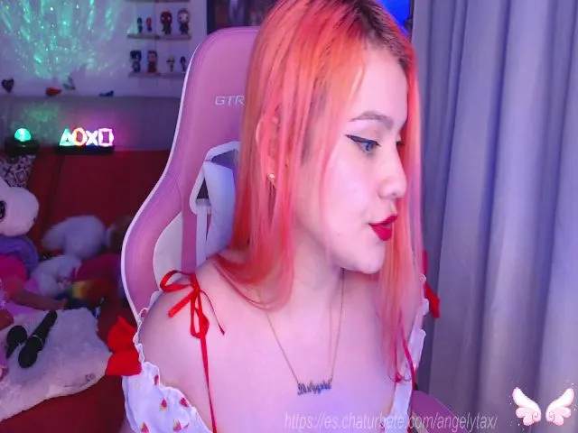 Live sex webcam photo for Angelytaxx #255841105