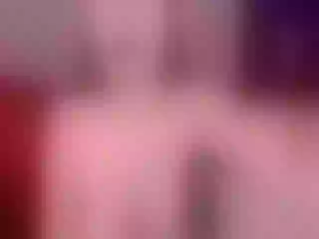 Live sex webcam photo for GiannaGoldx #265178616