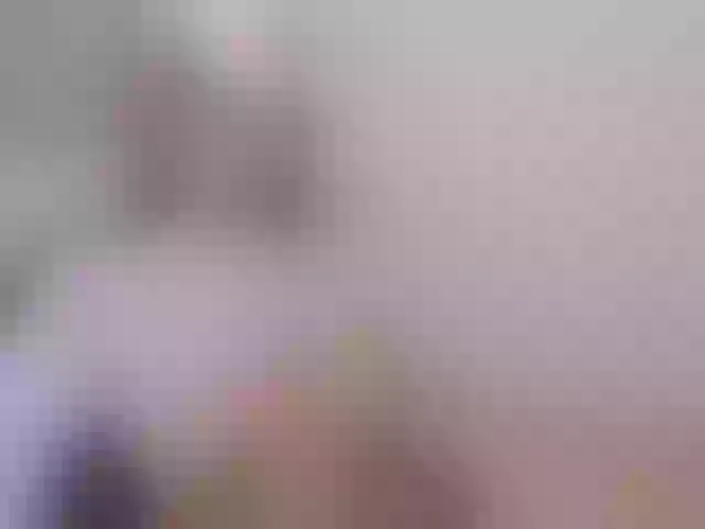 Live sex webcam photo for karinahotson1 #240993130