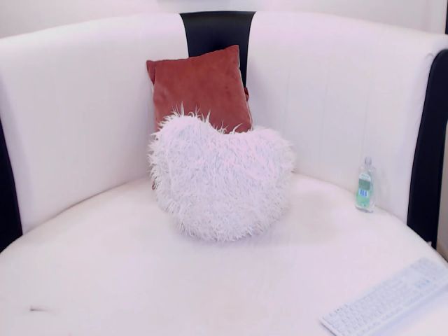 Live sex webcam photo for Anasstacia__ #264827989