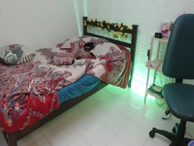 Live sex webcam photo for Queen_cata #258458541