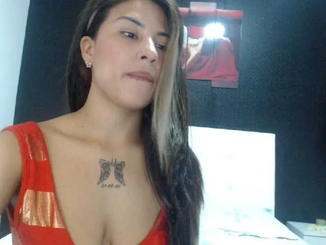 Live sex webcam photo for DulceDavalo #243400984